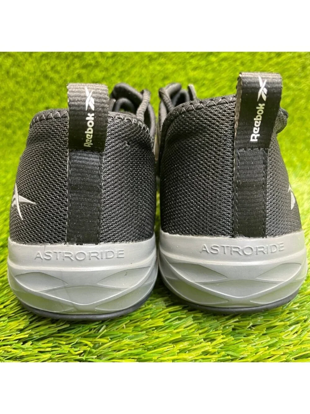 Reebok Astroride Mens Size 10.5 4E Black Steel Toe Safety Work Shoes Sneakers
